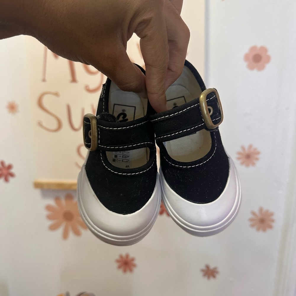 Mary Jane Vans Black and White Kids Dress Shoes